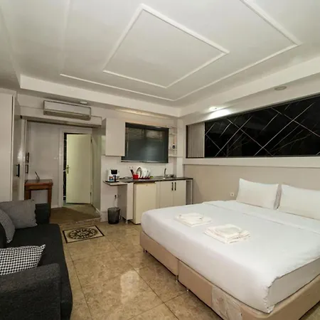 Pera Imperium Taksim 4*