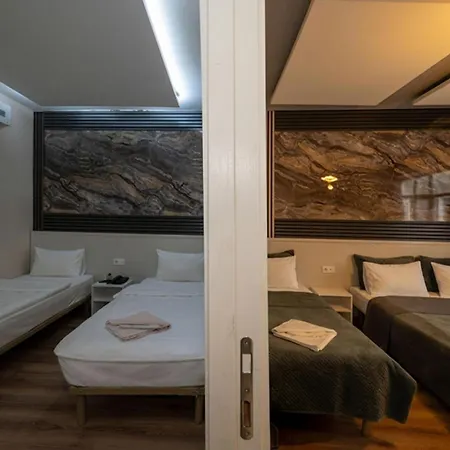 Pera Imperium Taksim 4*